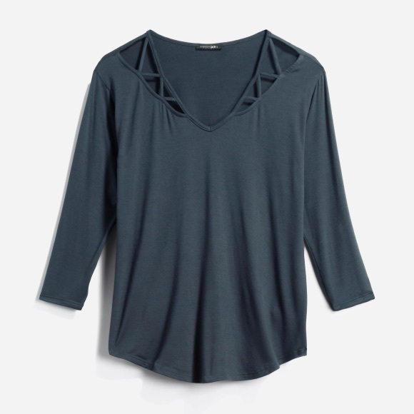 Papermoon knit top - Picture 1 of 9